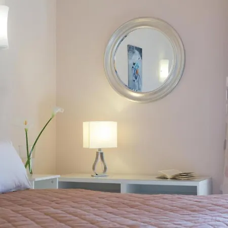 Pantheon Áyios Nikítas